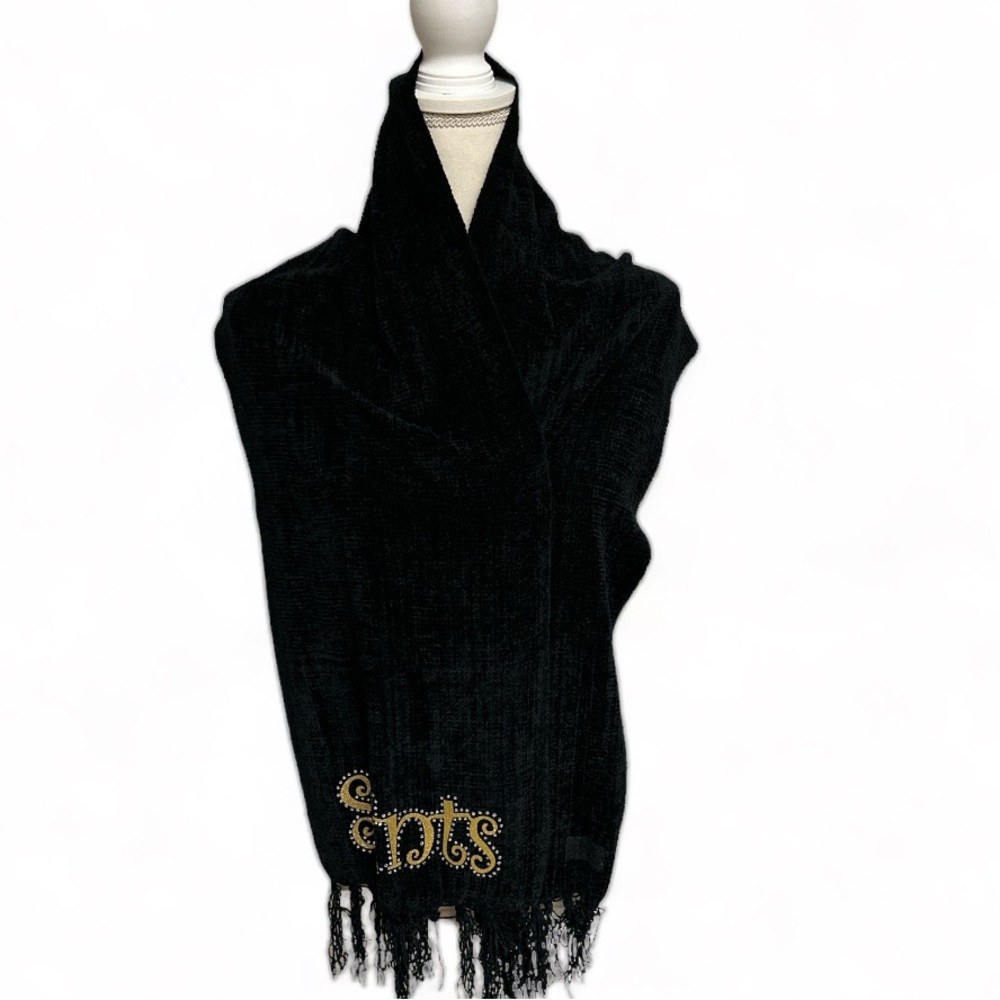 New Orleans Saints Bedazzled Chenille Scarf With Fringe Ladies Size 11 x 60 GUC